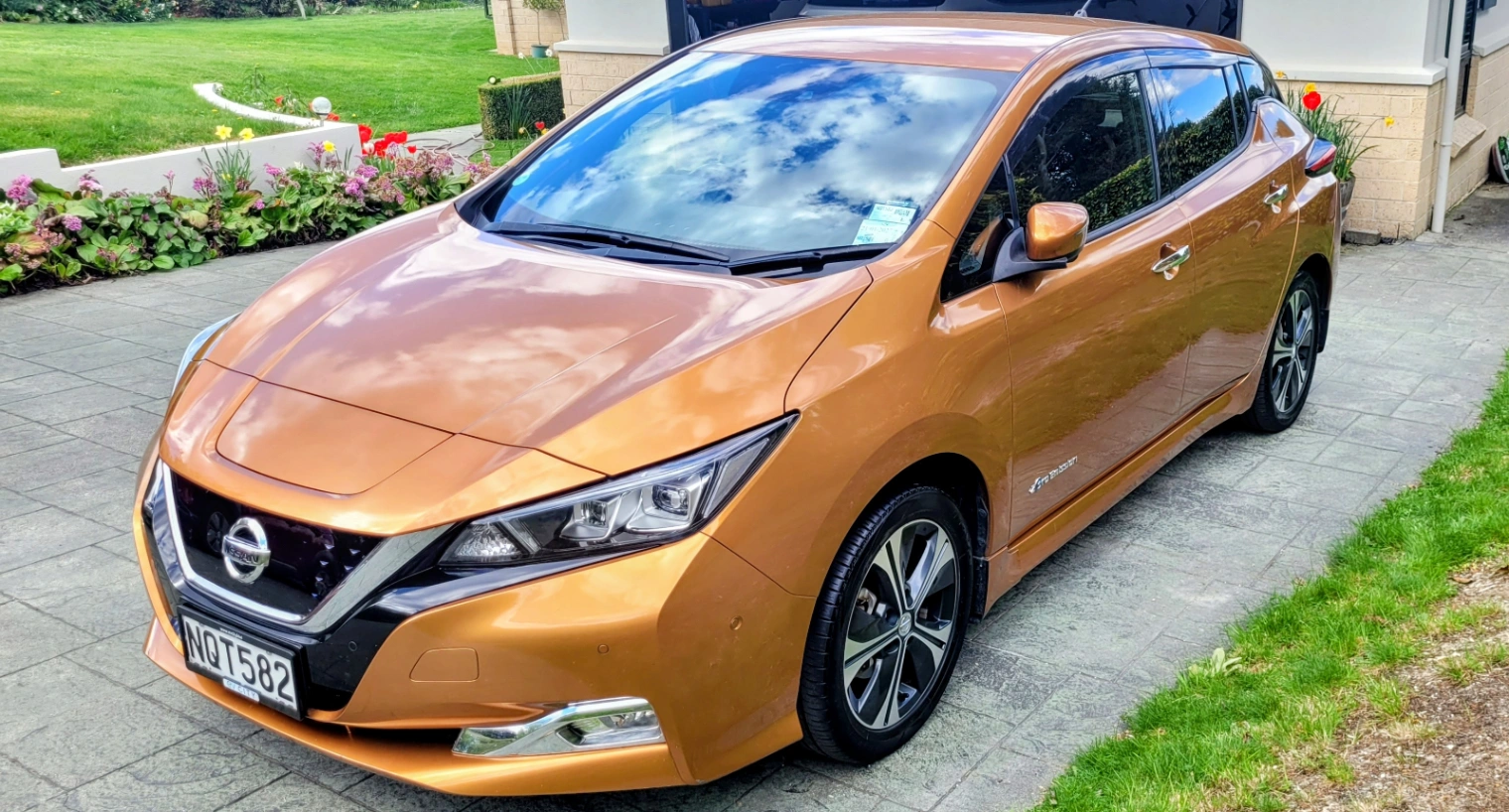 2017 Nissan Leaf - G Spec, photo 3