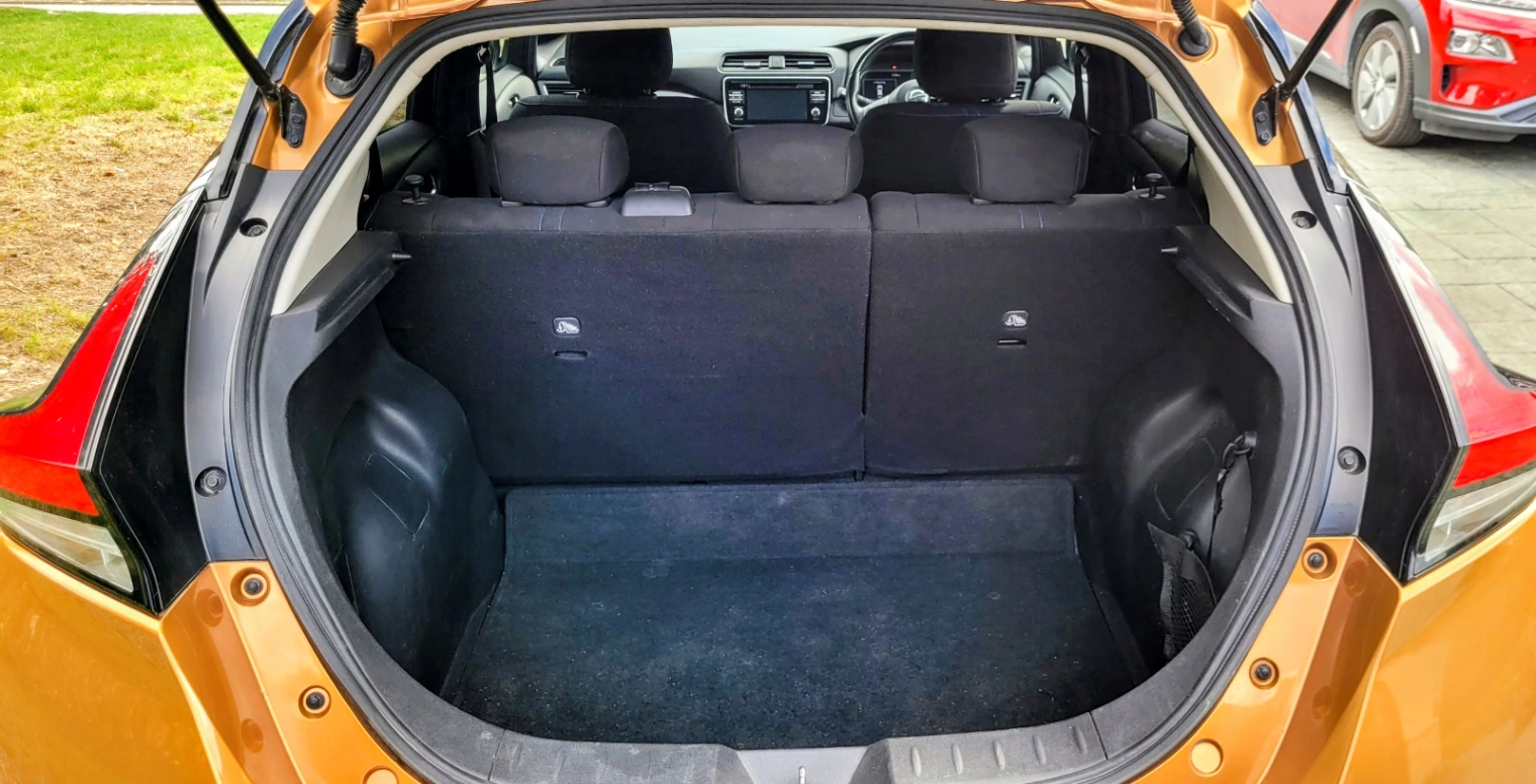 2017 Nissan Leaf - G Spec, photo 4