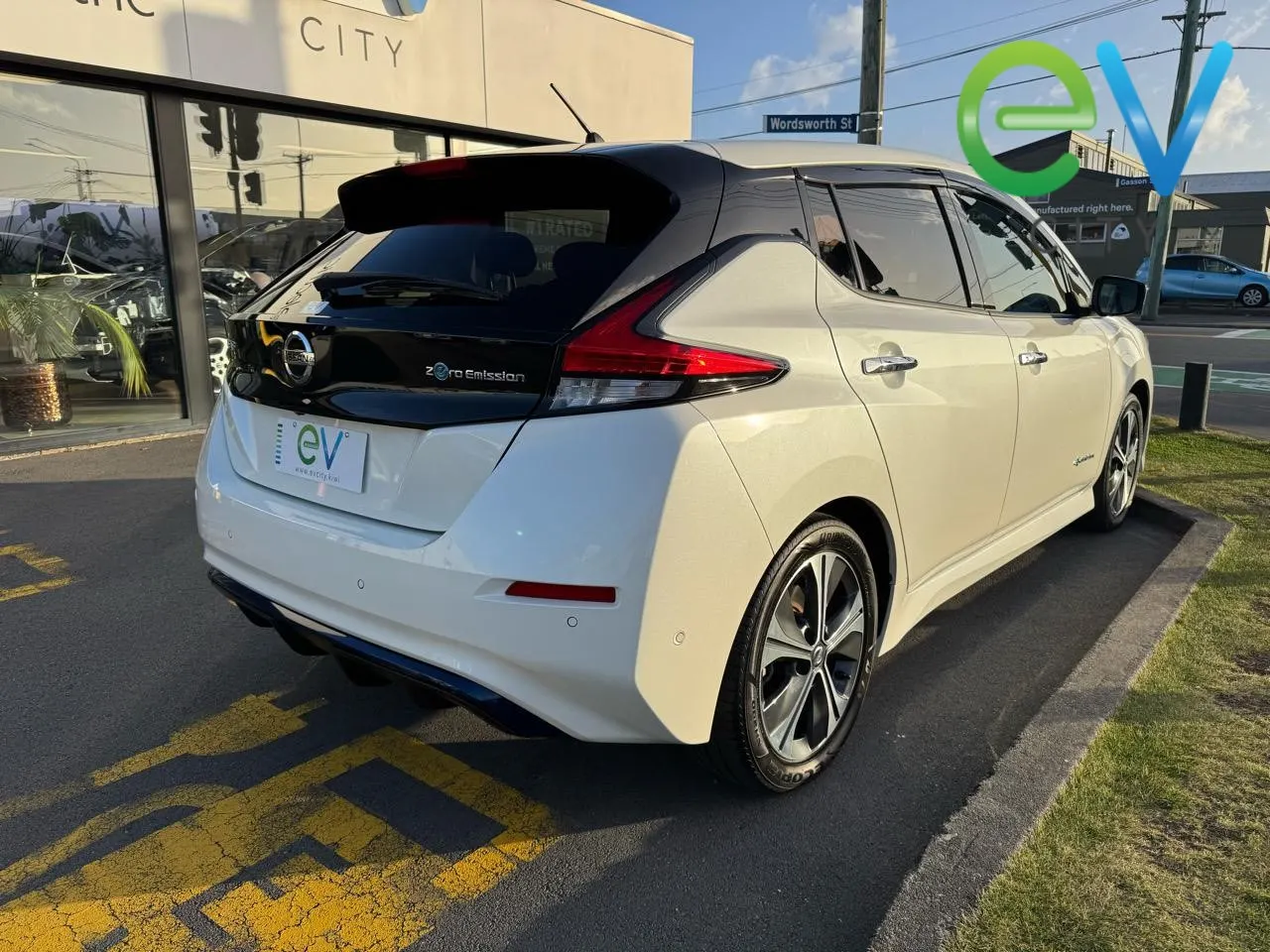 2019 Nissan Leaf G (40kWh) Pro Pilot, 360 Camera, photo 3