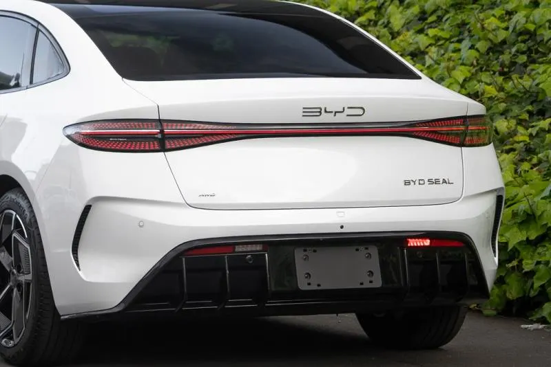 2025 BYD Seal Performance Long Range Dual Motor (82.6kWh) — photo 6