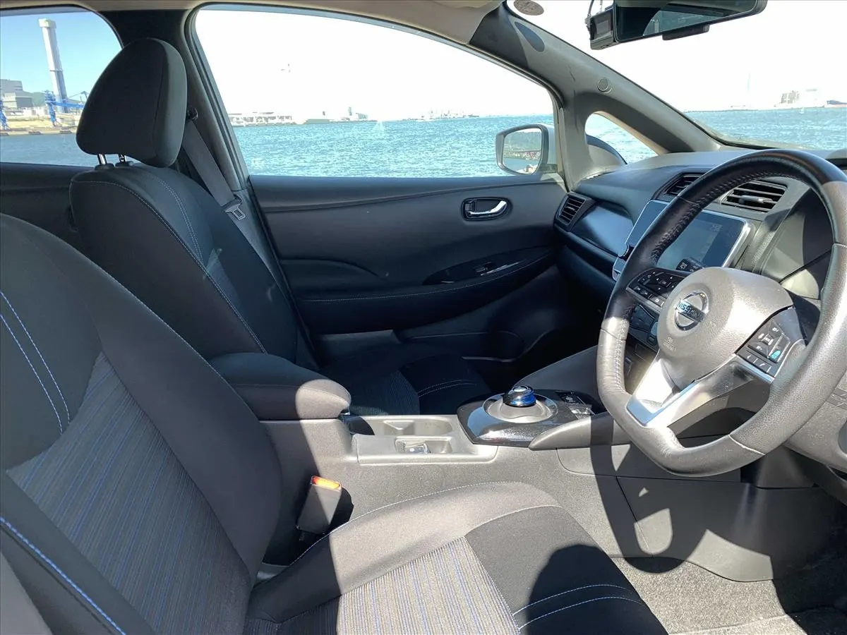 2021 Nissan Leaf G (40kWh), photo 6