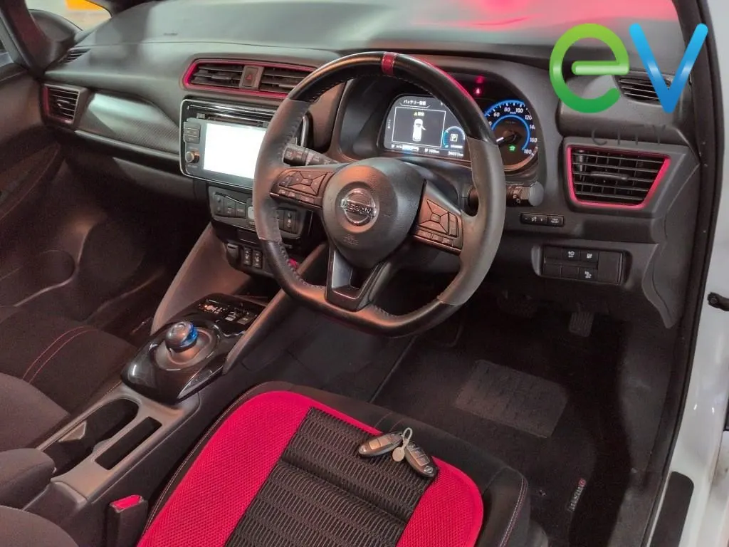 2019 Nissan Leaf X 40kWh NISMO — photo 6