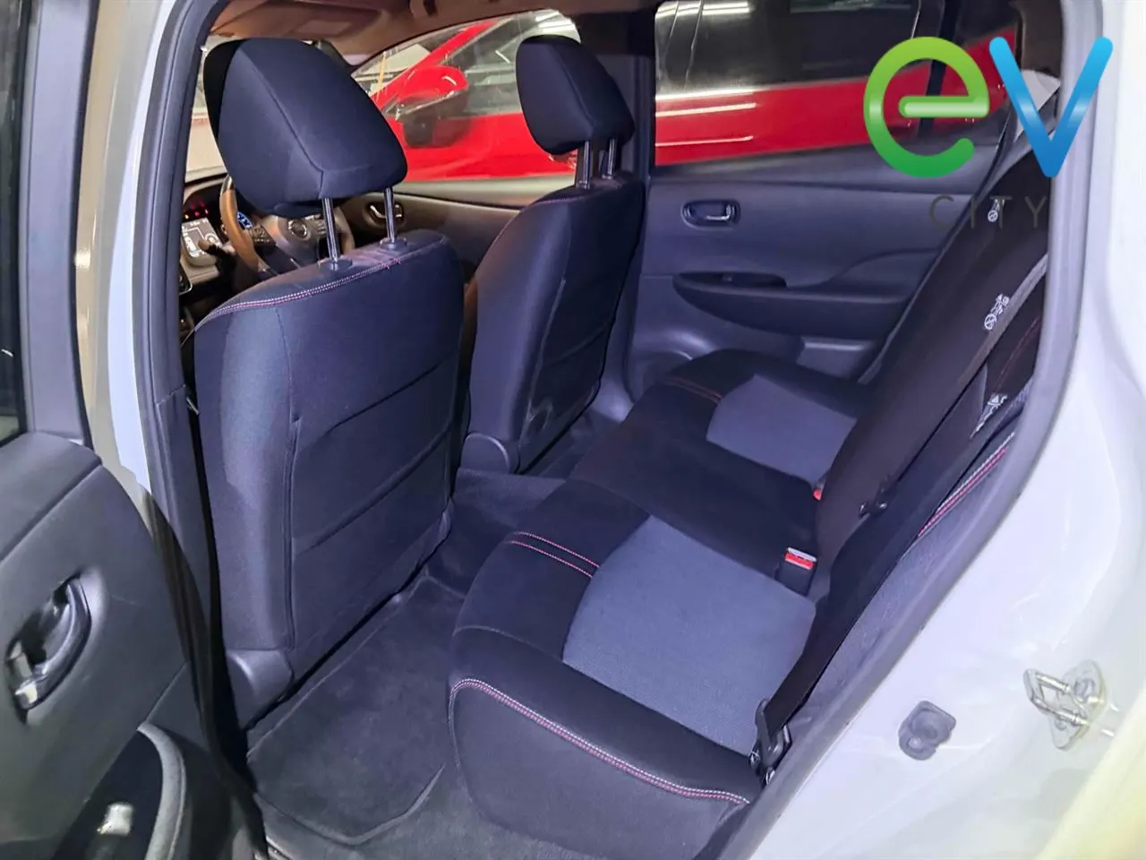2019 Nissan Leaf X 40kWh NISMO — photo 9