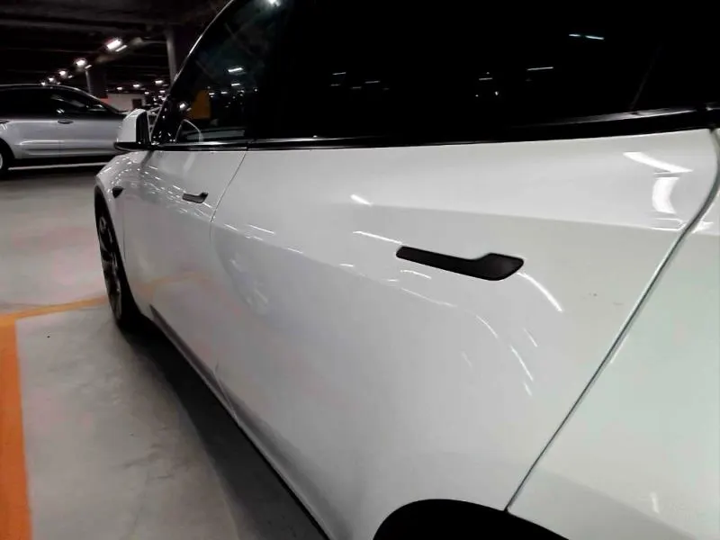 2023 Tesla Model Y Performance AWD Dual Motor Long Range, photo 6