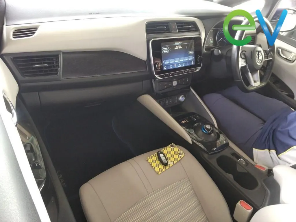 2022 Nissan LEAF G 40kWh Pro Pilot, 360 Camera — photo 6