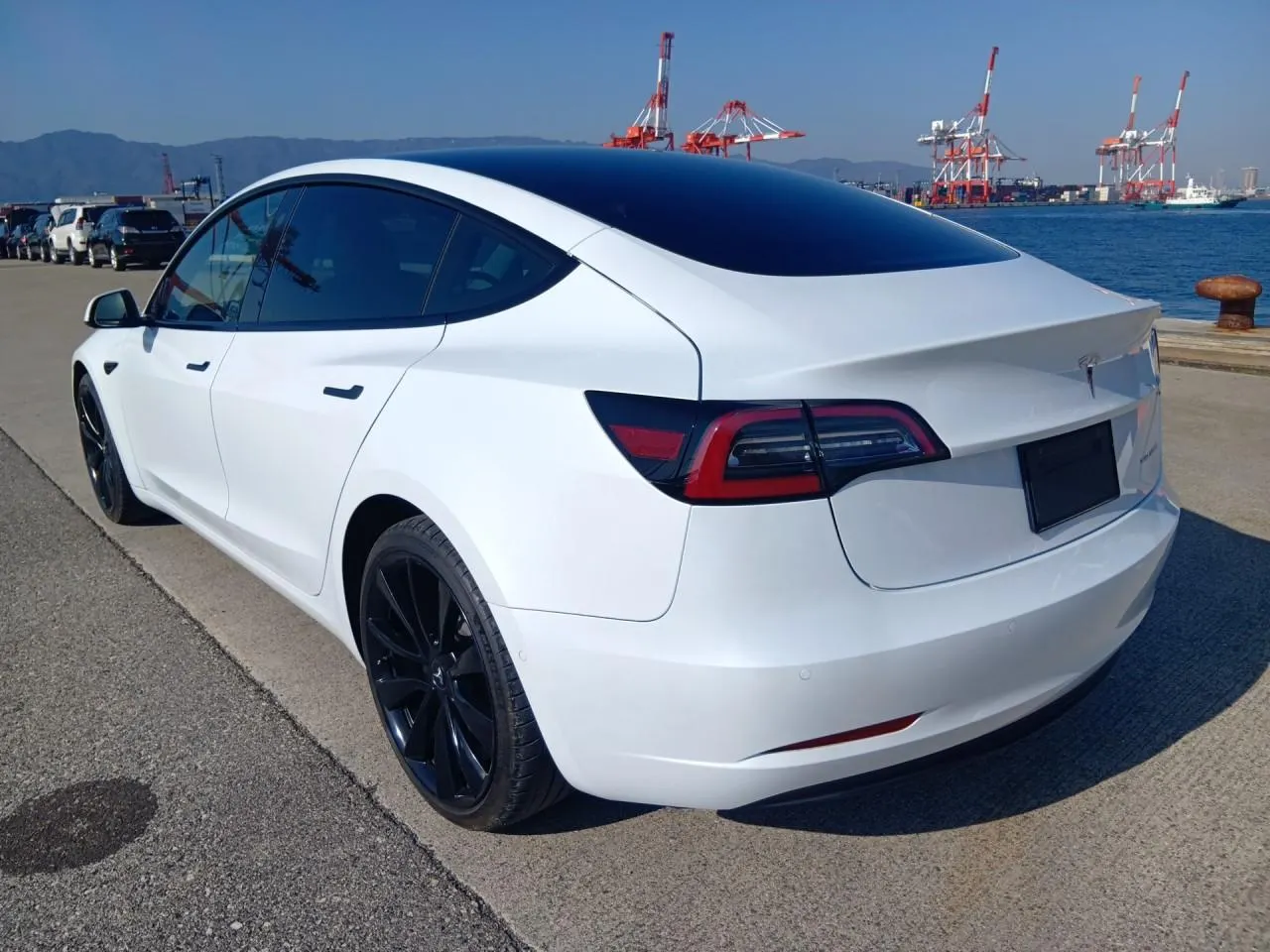 2021 Tesla Model 3 AWD Long Range - Refresh Model — photo 6