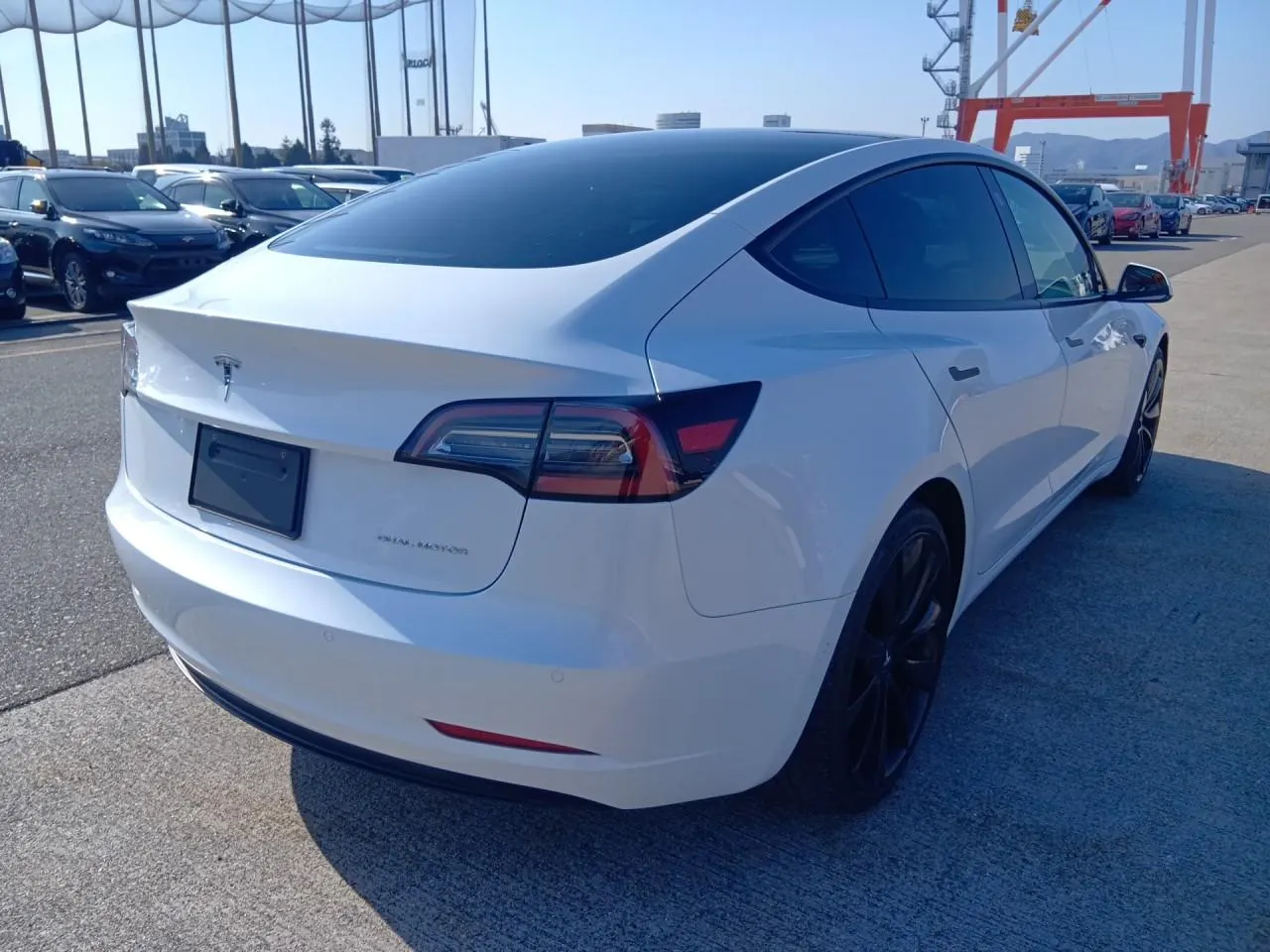 2021 Tesla Model 3 AWD Long Range - Refresh Model — photo 3