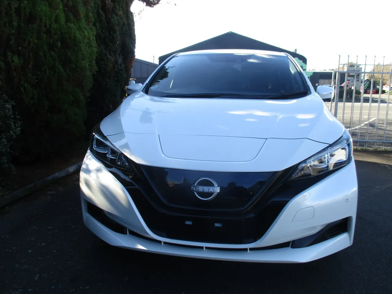 2022 Nissan Leaf X V Selection — photo 2