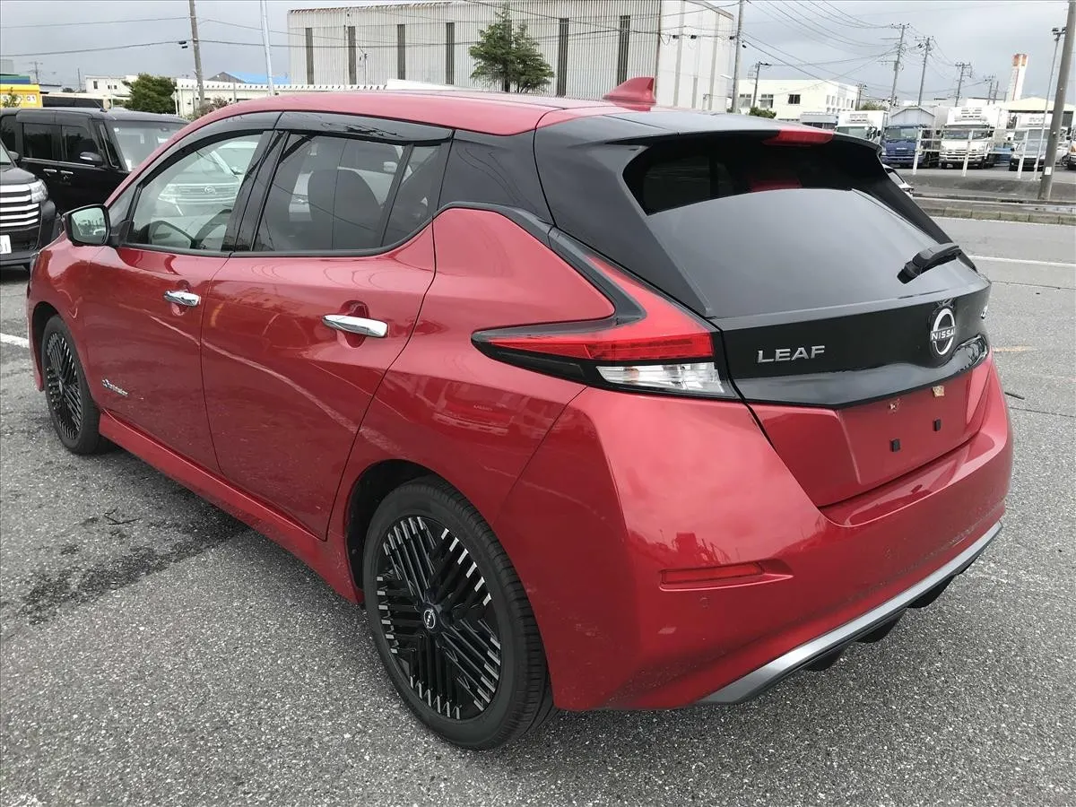 2022 Nissan Leaf X V Selection (40kWh) — photo 4