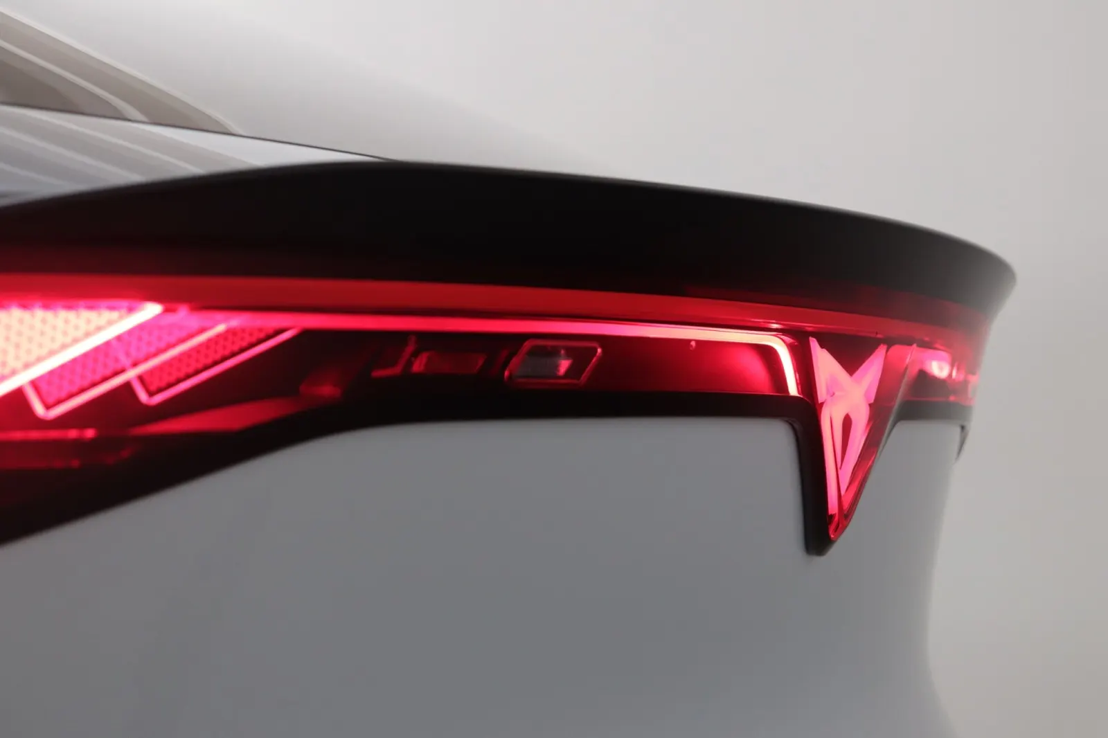2026 CUPRA Tavascan V Electric, photo 7