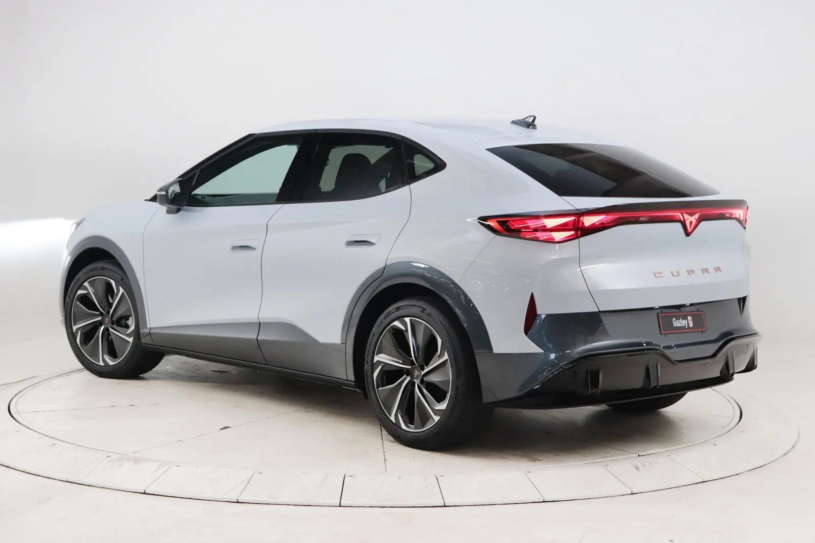 2026 CUPRA Tavascan V Electric, photo 4