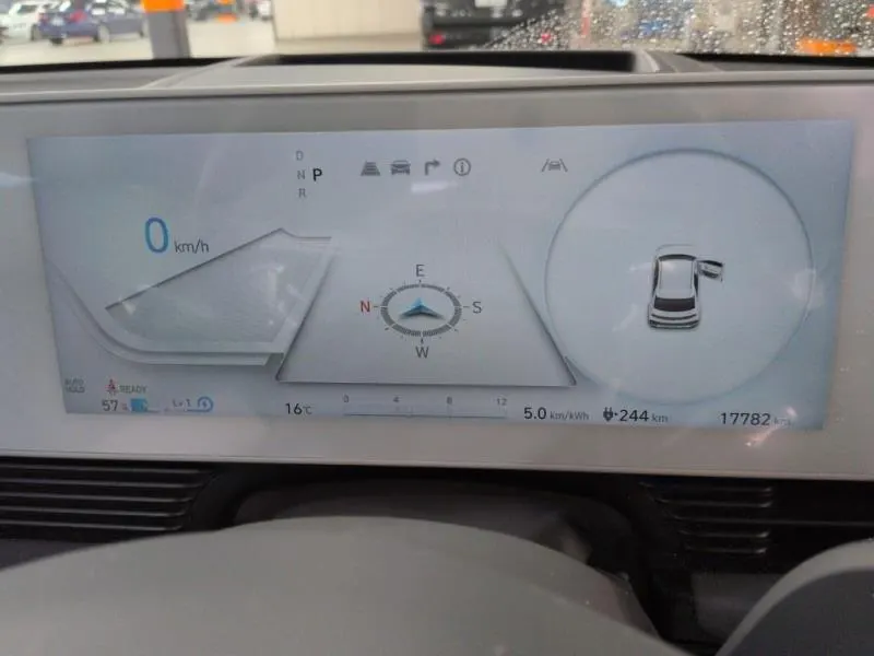 2023 Hyundai IONIQ 5 Long Range Lounge (72.6kWh) — photo 7