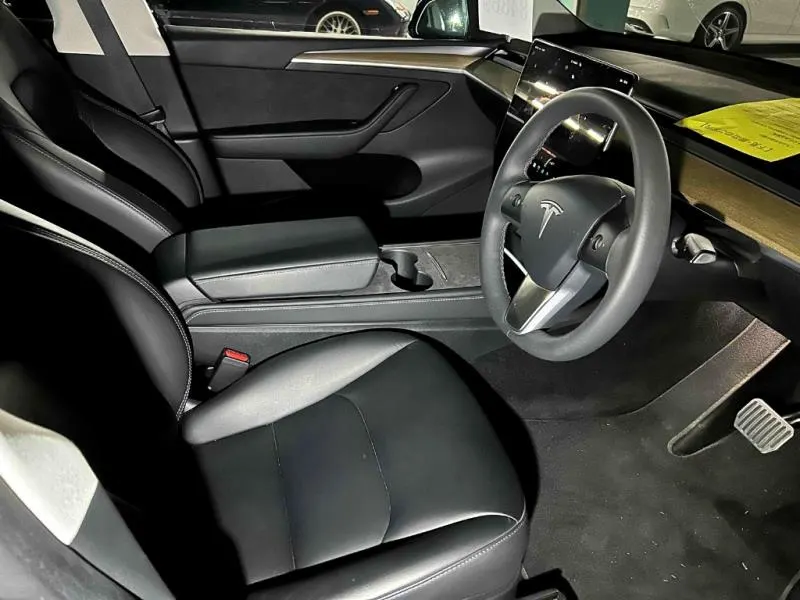 2022 Tesla Model Y Long Range RWD (60kWh), photo 4