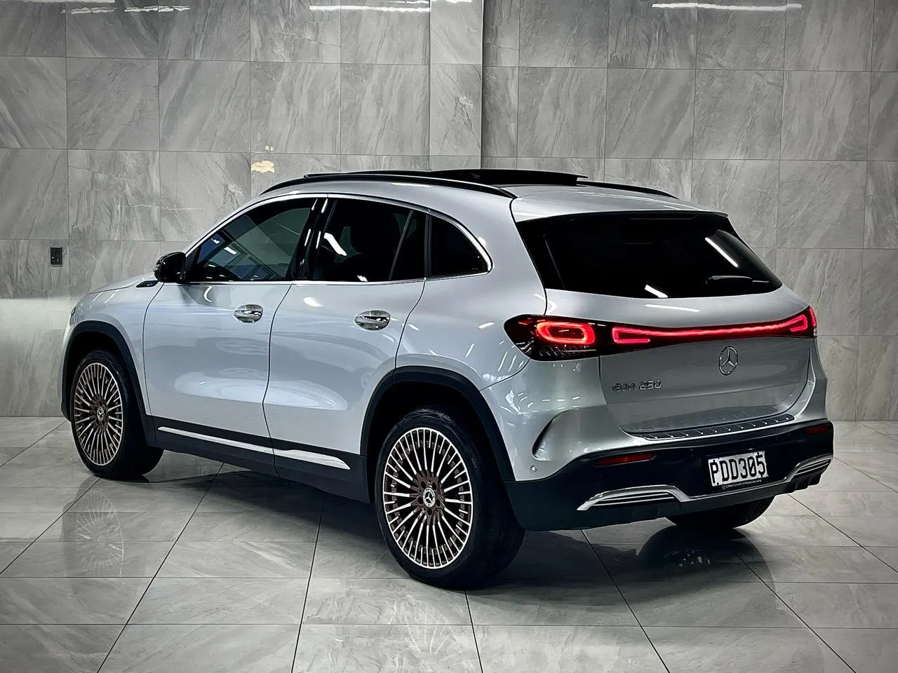 2022 Mercedes-Benz EQA 250 Edition One, photo 3