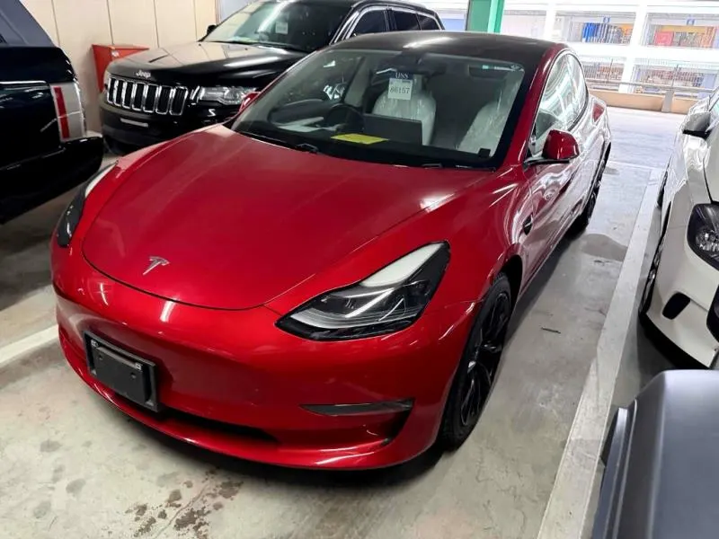 2021 Tesla Model 3 Long Range Dual Motor (82kWh) — photo 3