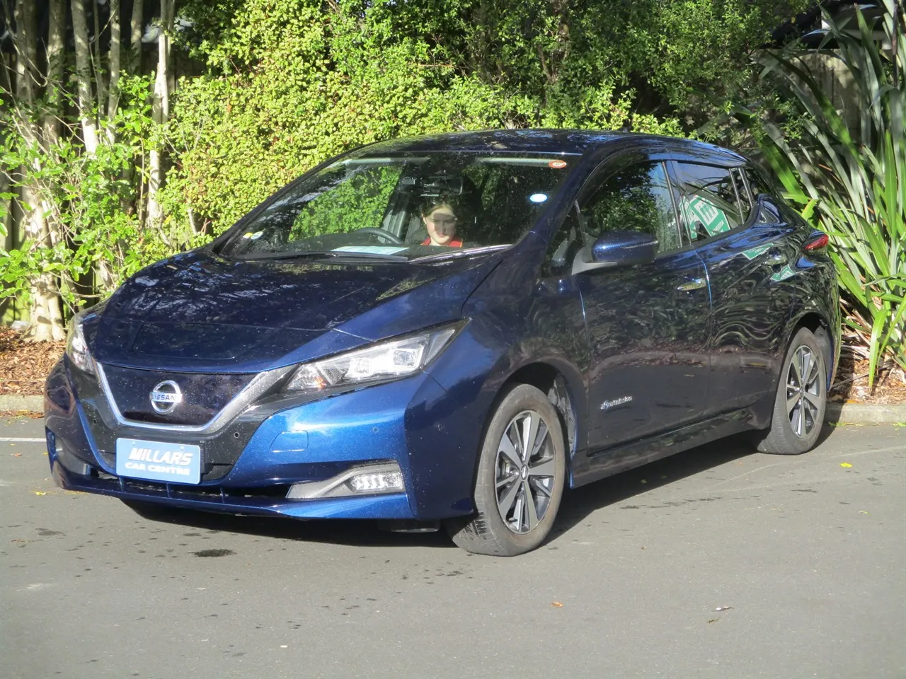 2021 Nissan Leaf X (62kWh) — photo 8