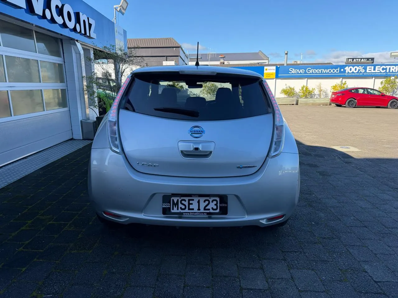 2016 Nissan Leaf 24kWh Gen 2 S — photo 6