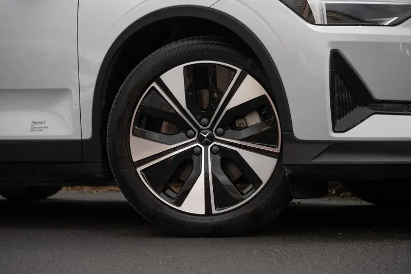 2022 Polestar 2 SRSM 69kWh — photo 8