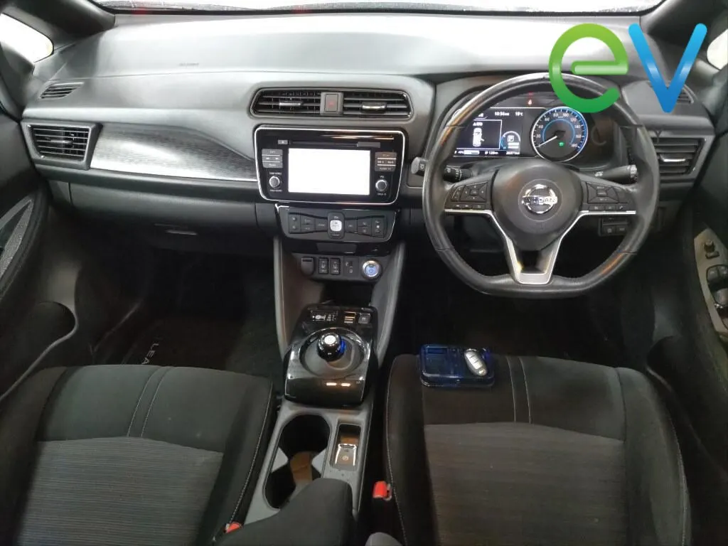 2018 Nissan Leaf X (40kWh) 360 Camera — photo 6