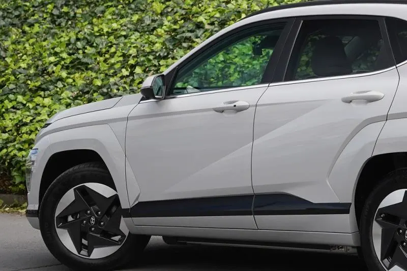 2023 Hyundai Kona EV Voyage (64kWh), photo 5
