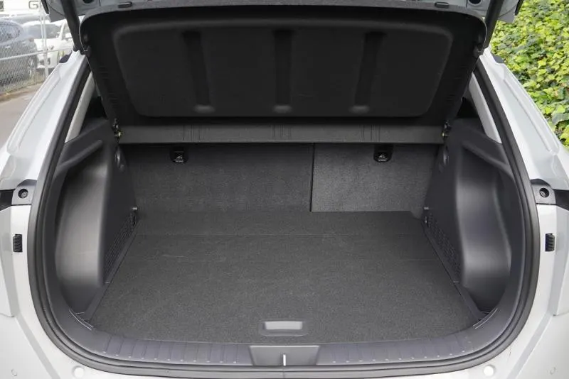 2023 Hyundai Kona EV Voyage (64kWh), photo 13