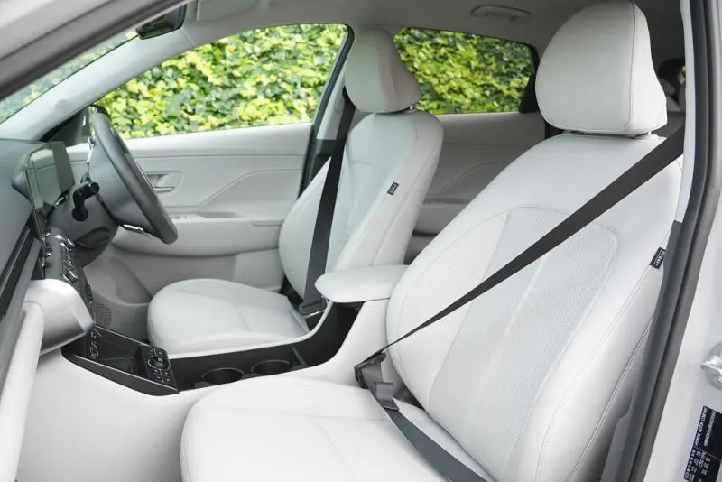 2023 Hyundai Kona EV Voyage (64kWh), photo 10