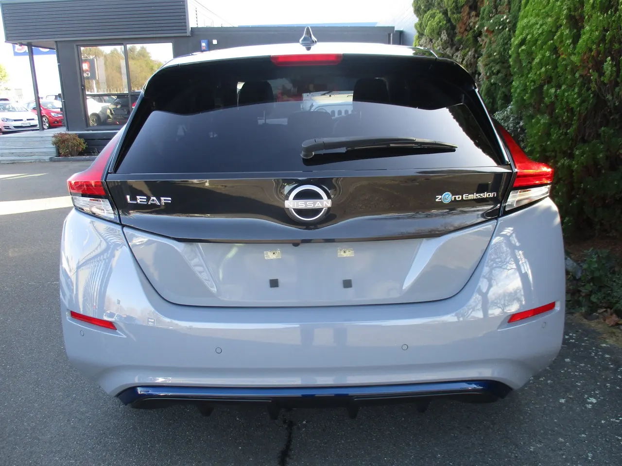 2022 Nissan Leaf S — photo 5
