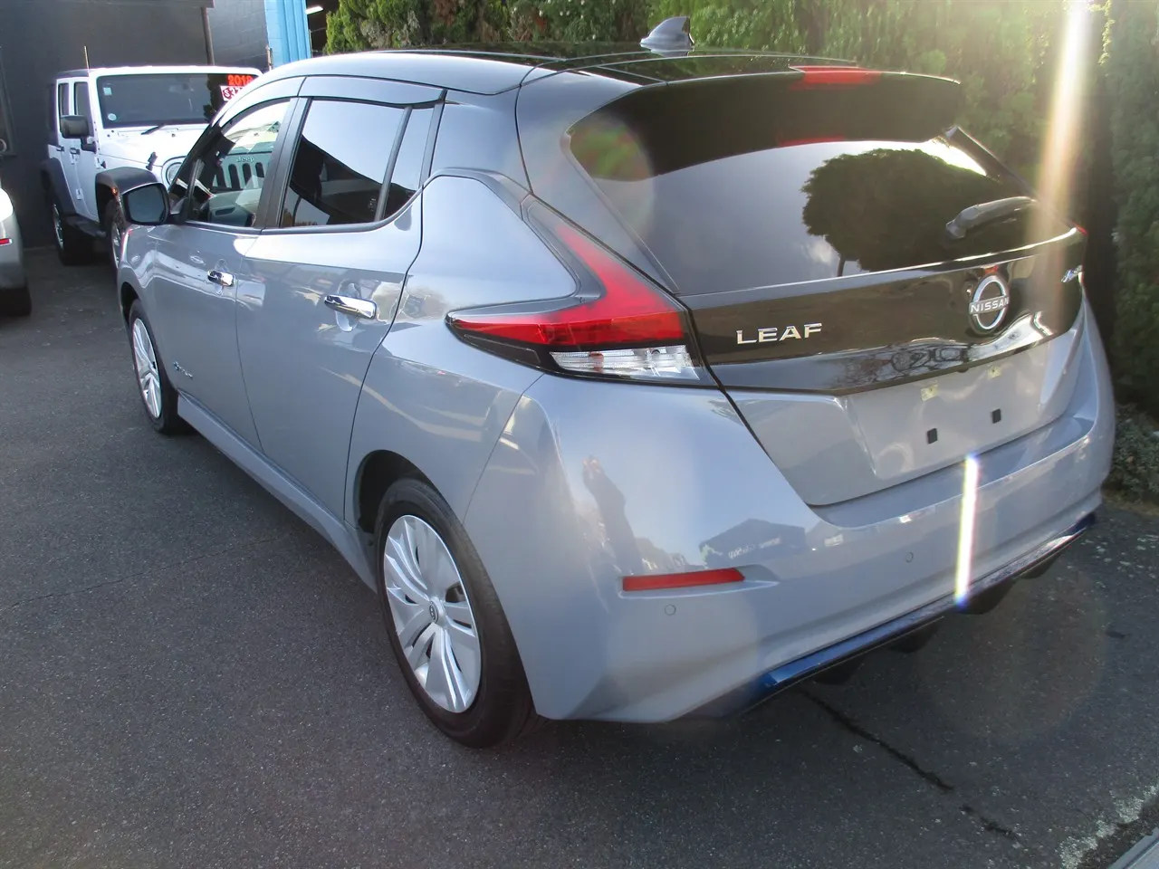 2022 Nissan Leaf S — photo 4