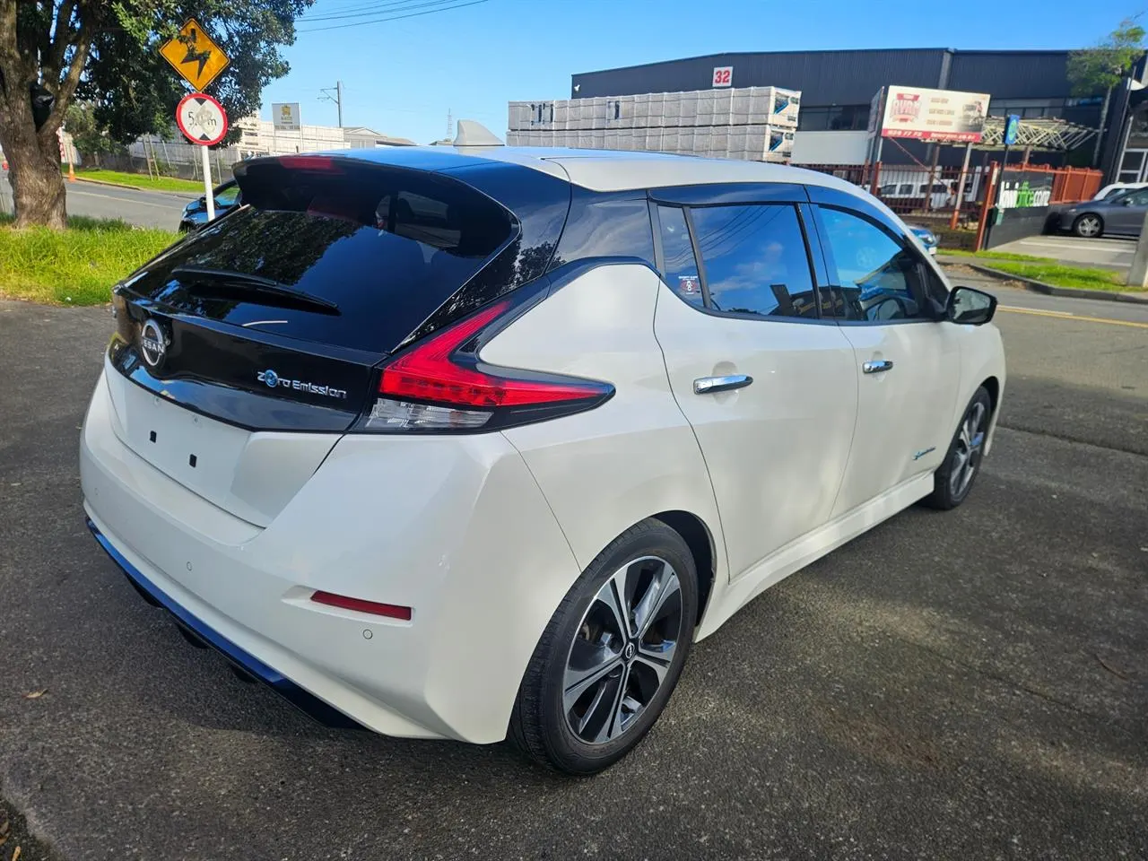 2021 Nissan Leaf 40X (40kWh) — photo 7
