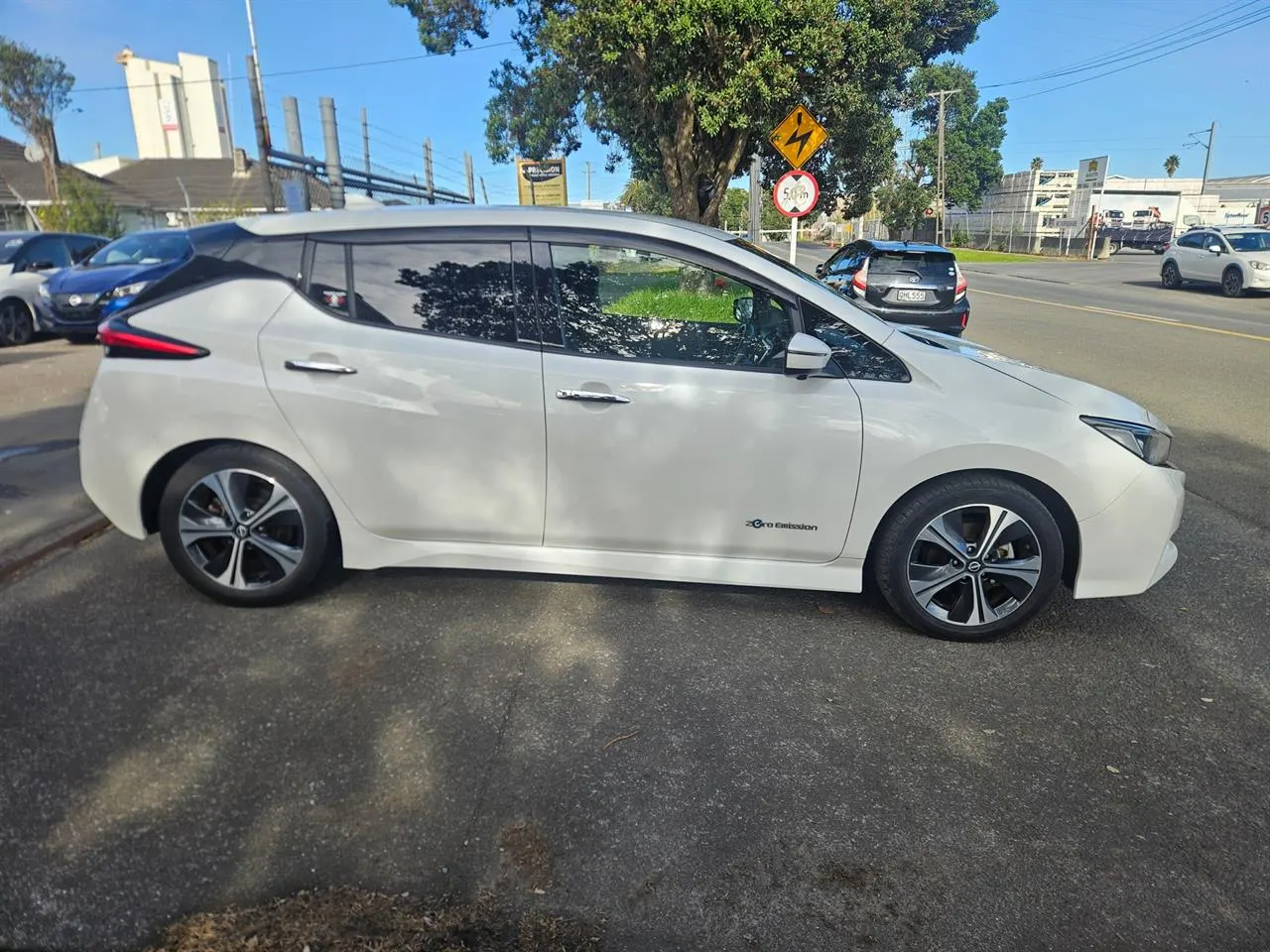 2021 Nissan Leaf 40X (40kWh) — photo 8