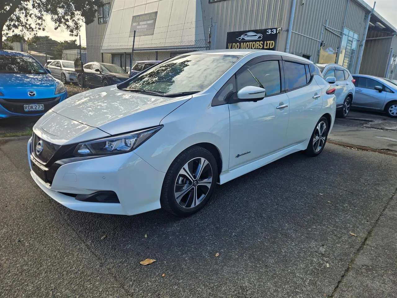 2021 Nissan Leaf 40X (40kWh) — photo 3