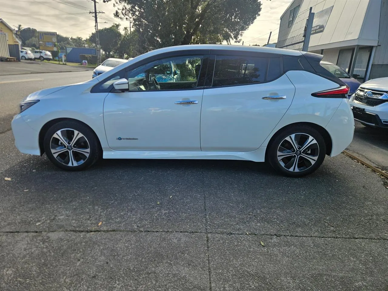 2021 Nissan Leaf 40X (40kWh) — photo 4