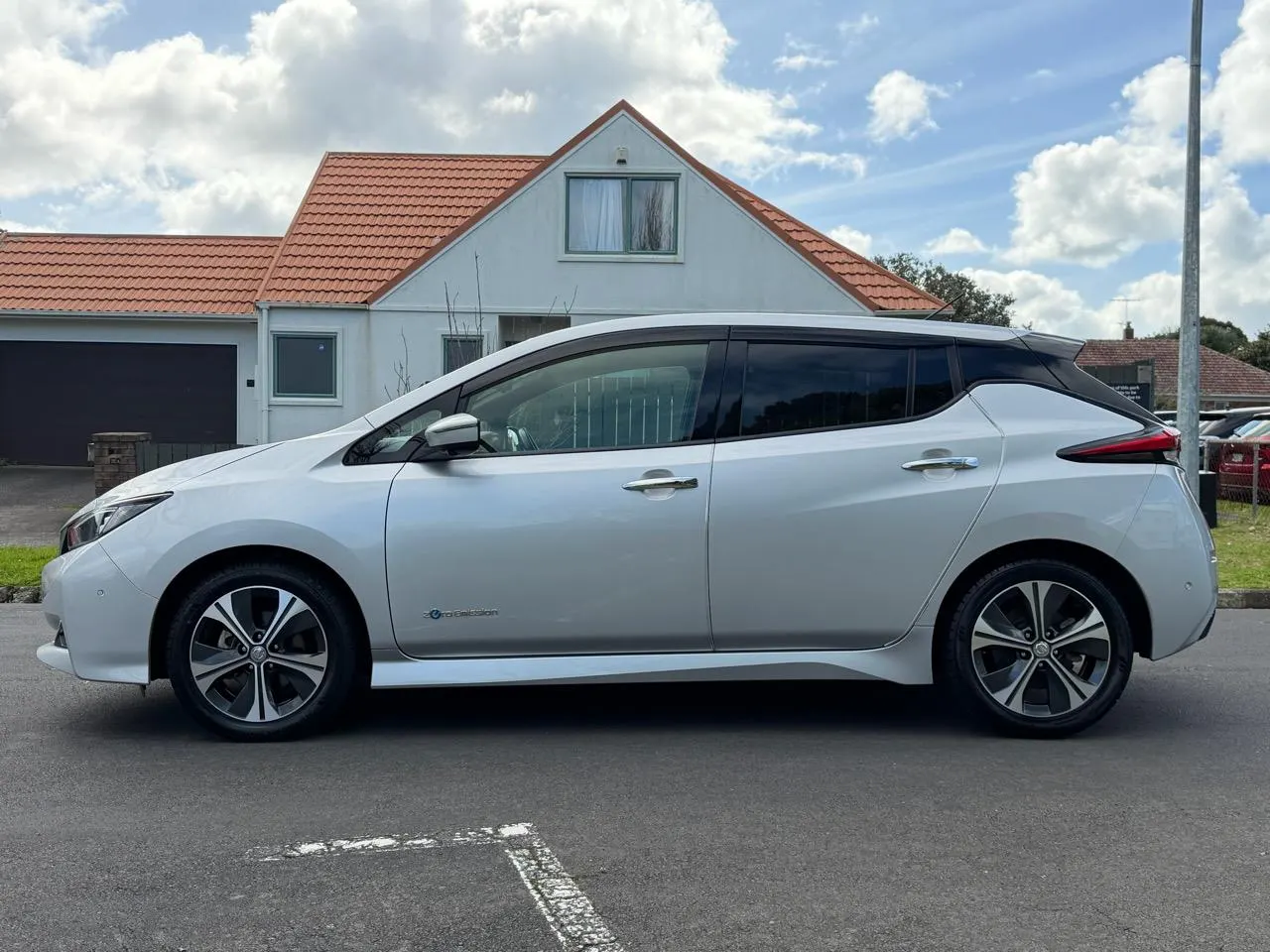 2017 Nissan Leaf 40kWh G 87% SOH (Top Spec) — photo 8