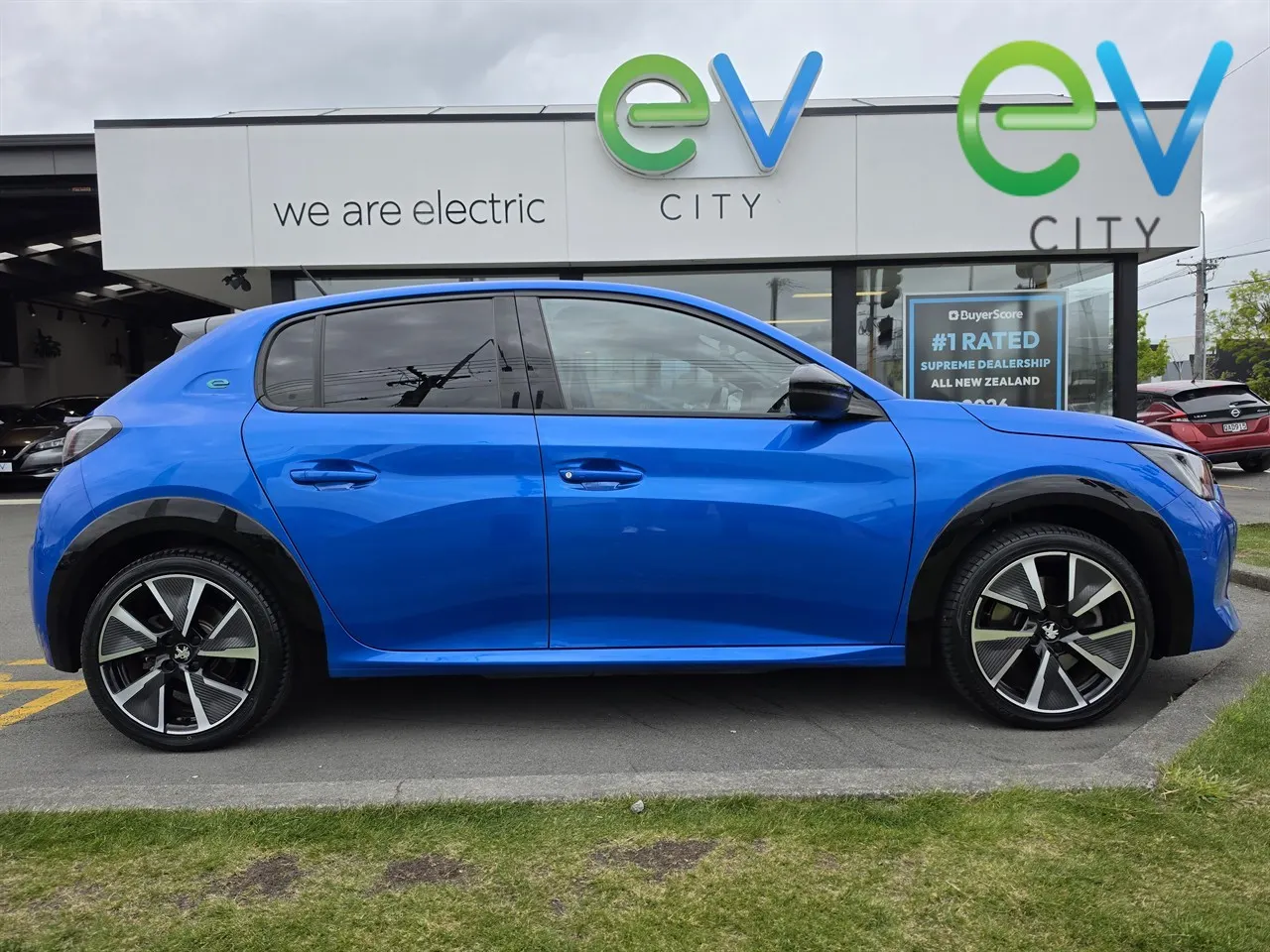 2020 Peugeot E-208 GT Line, photo 2
