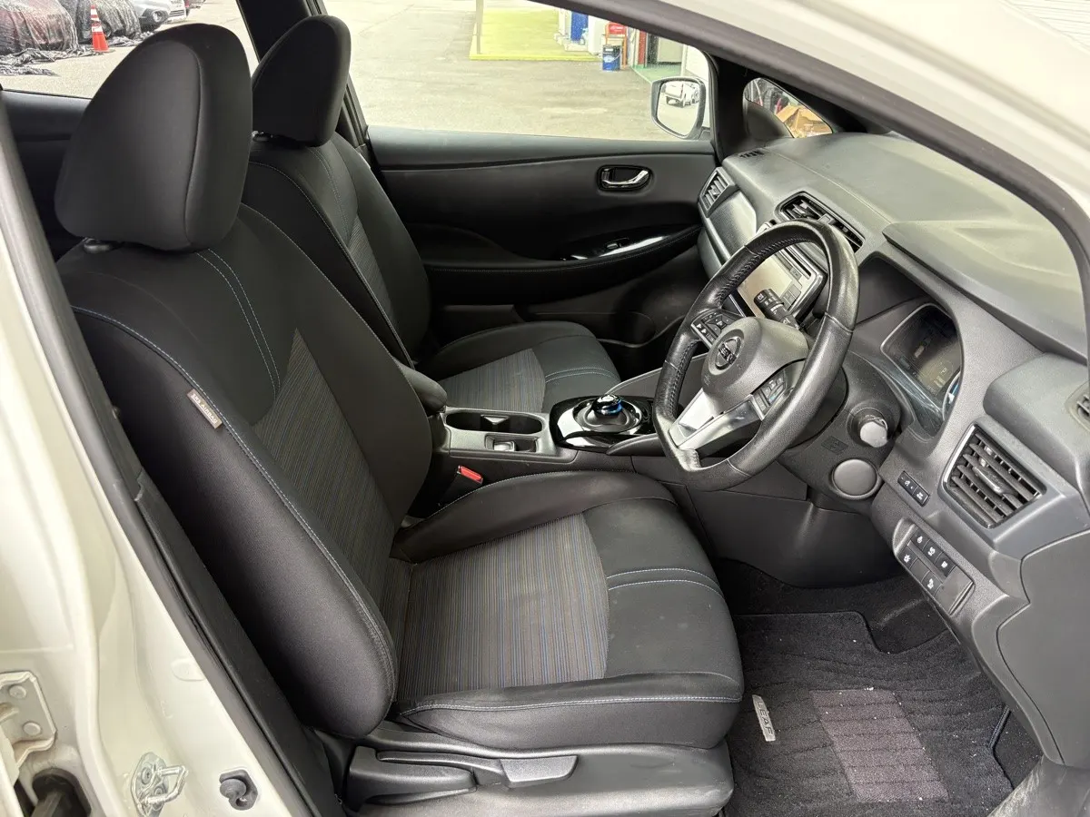 2019 Nissan Leaf X (40kWh), photo 6