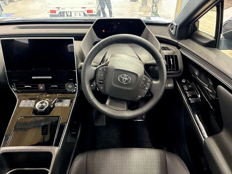 2023 Toyota BZ4X Z 4WD Dual Motor (71kWh) — photo 6