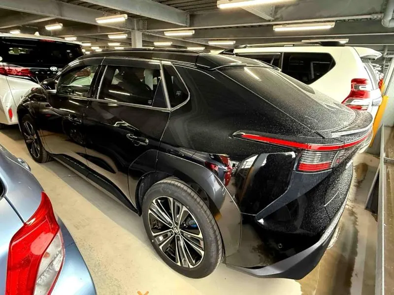 2023 Toyota BZ4X Z 4WD Dual Motor (71kWh) — photo 17
