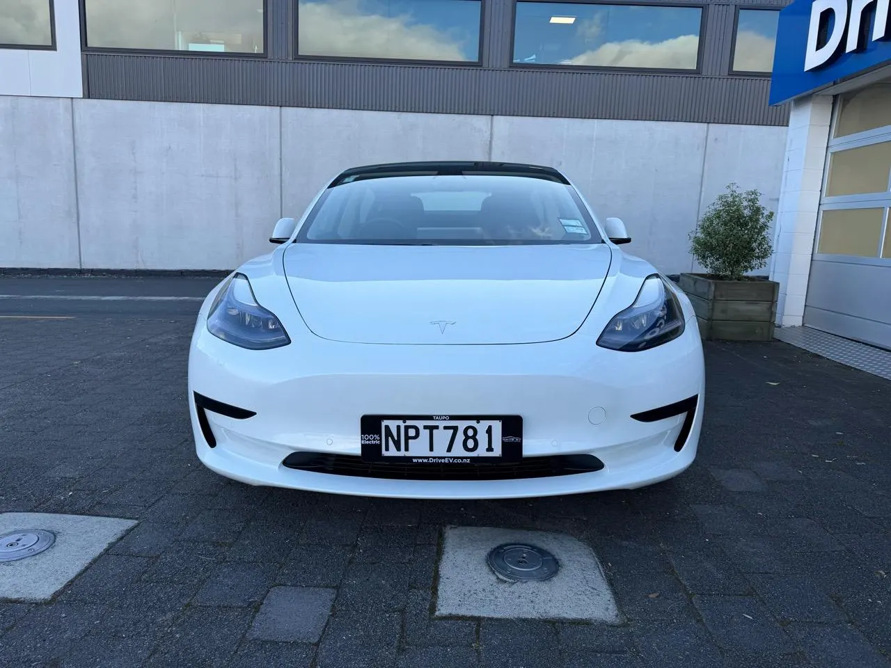 2021 Tesla Model 3 RWD LFP Refresh (60kWh) — photo 4