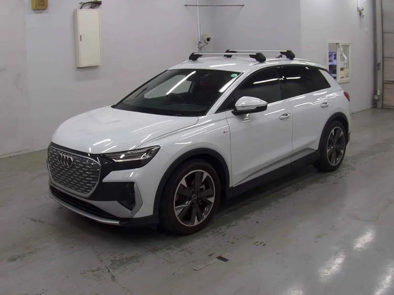 2023 Audi Q4 e-tron S Line (82kWh) — photo 2