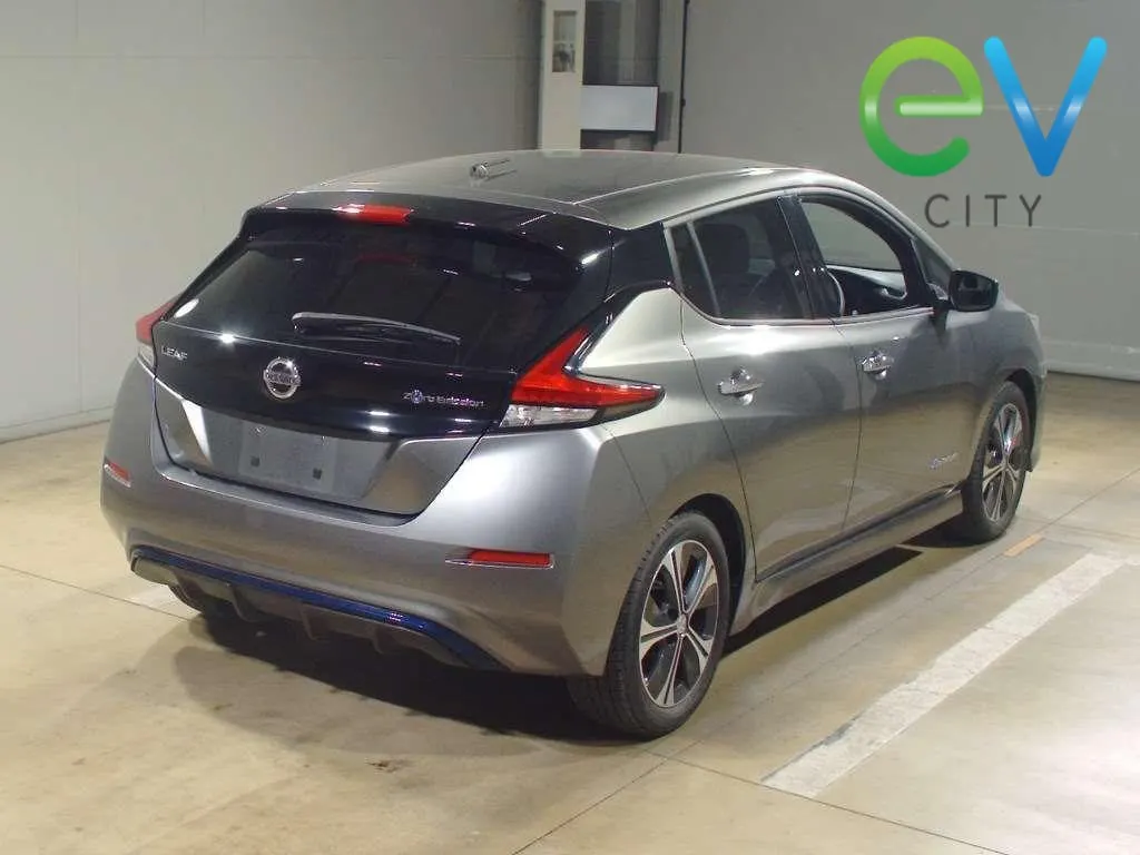 2017 Nissan Leaf X (40kWh), photo 3