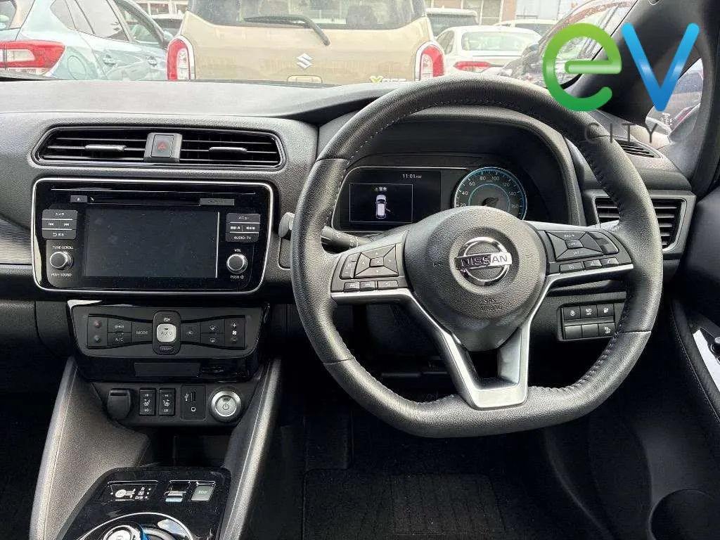 2017 Nissan Leaf X (40kWh), photo 6