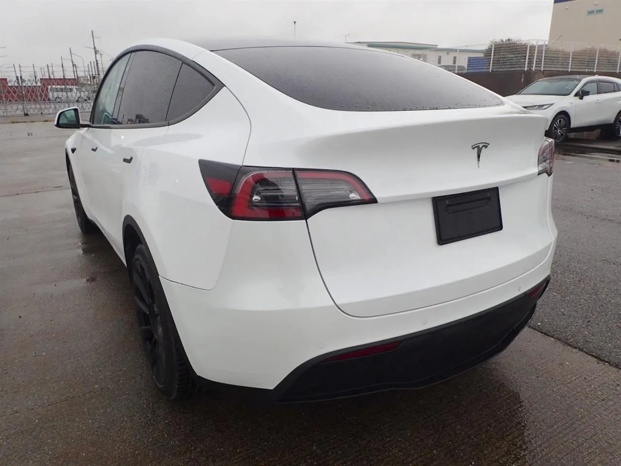 2022 Tesla Model Y RWD 60kWh LFP — photo 7