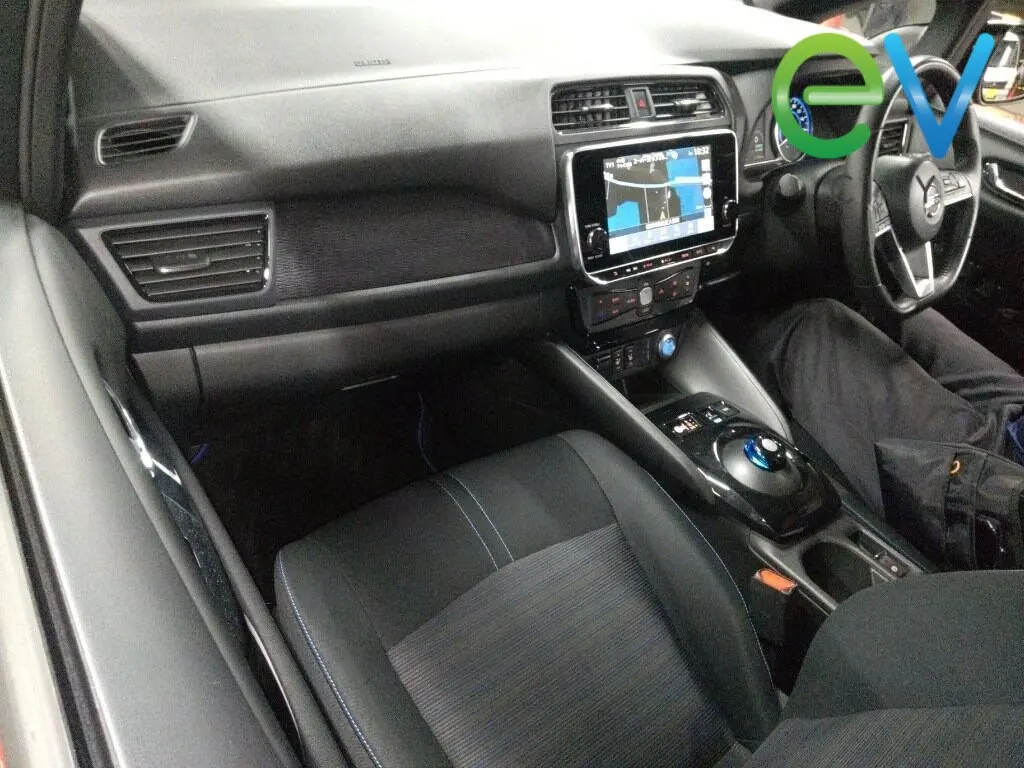 2021 Nissan Leaf X (40kWh) with Pro Pilot — photo 5