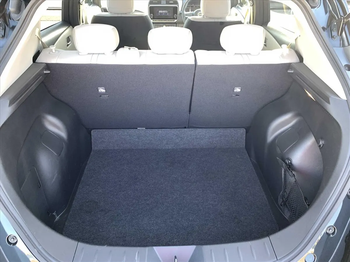 2021 Nissan Leaf X V Selection (40kWh), photo 10