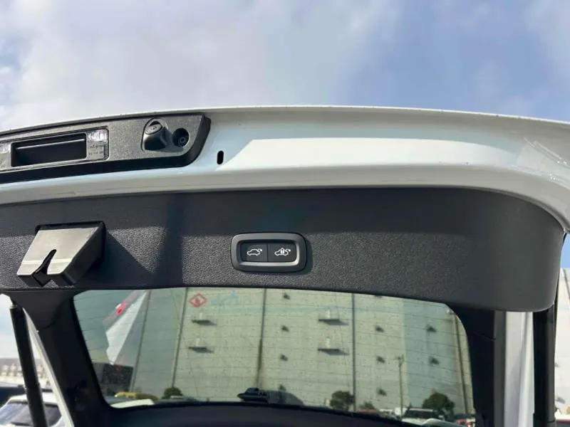 2022 Volvo C40 Recharge Single (78kWh), photo 11