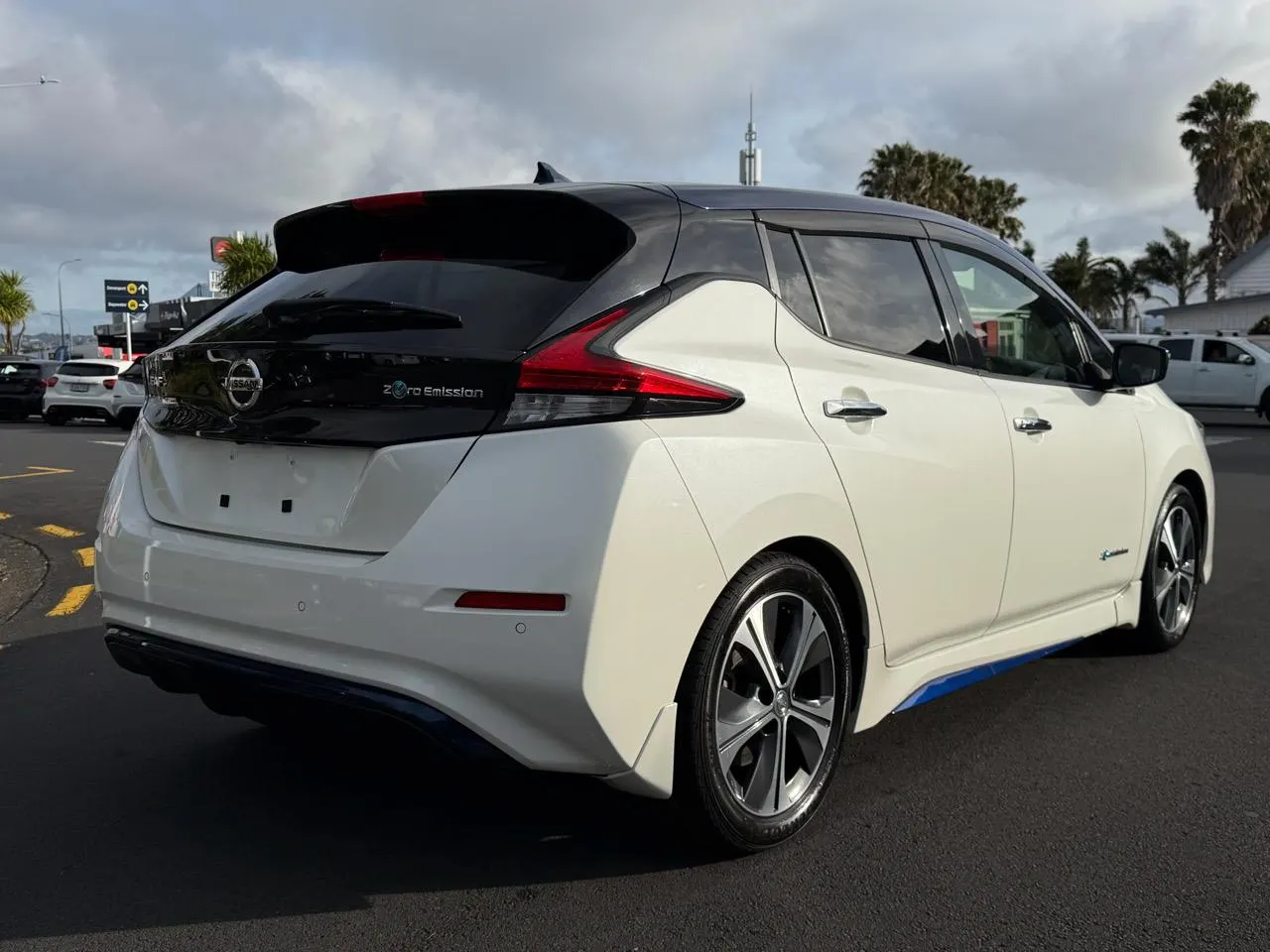 2018 Nissan Leaf 40kWh Leather Bose — photo 5