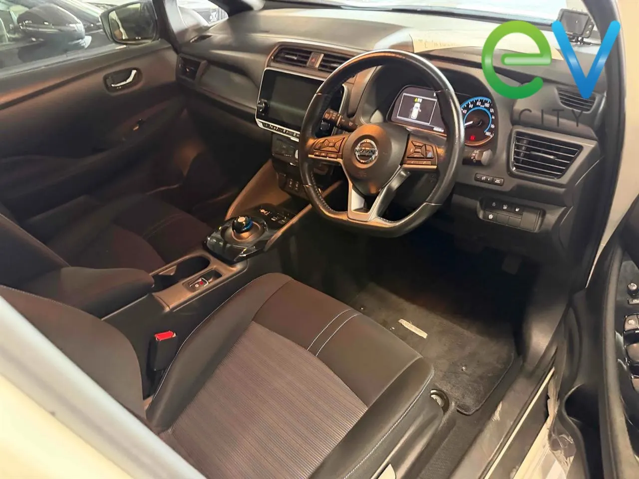 2020 Nissan LEAF X 40kWh With Pro Pilot, photo 7