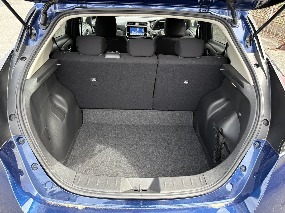 2022 Nissan Leaf X (40kWh), photo 10