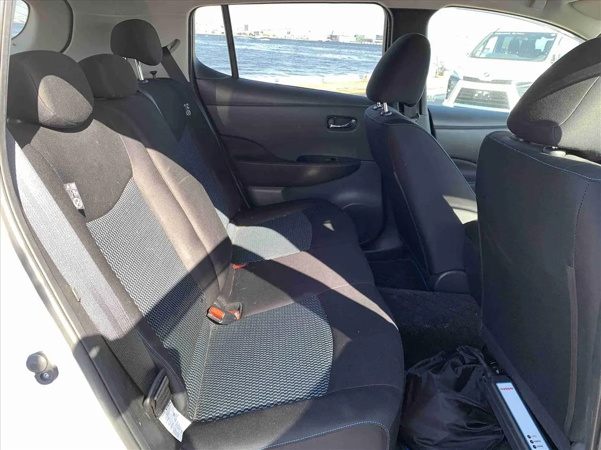 2021 Nissan Leaf S (40kWh) — photo 10