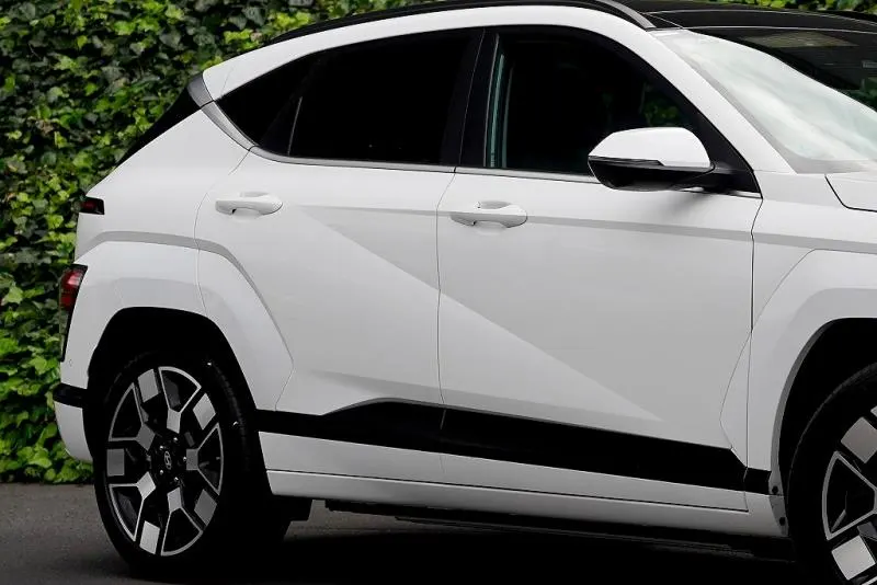 2024 Hyundai Kona Elite 64kWh — photo 5